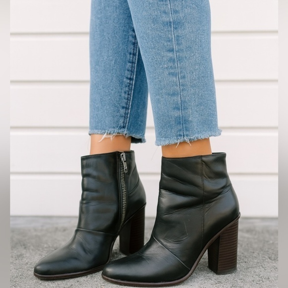 Tibi Black Leather Ankle Boots Stacked Block Heel Zip Booties 35.5 US 5.5
